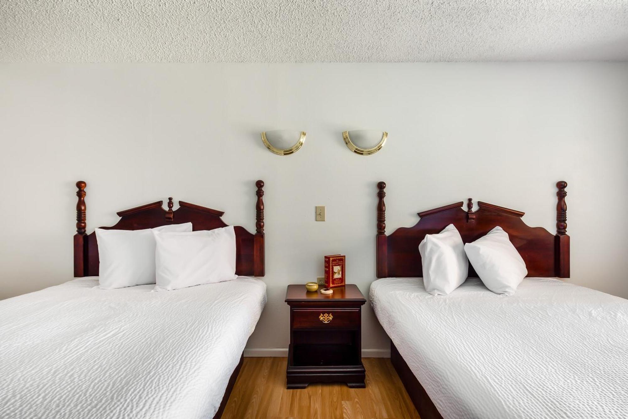 Oyo Hotel Groesbeck Экстерьер фото
