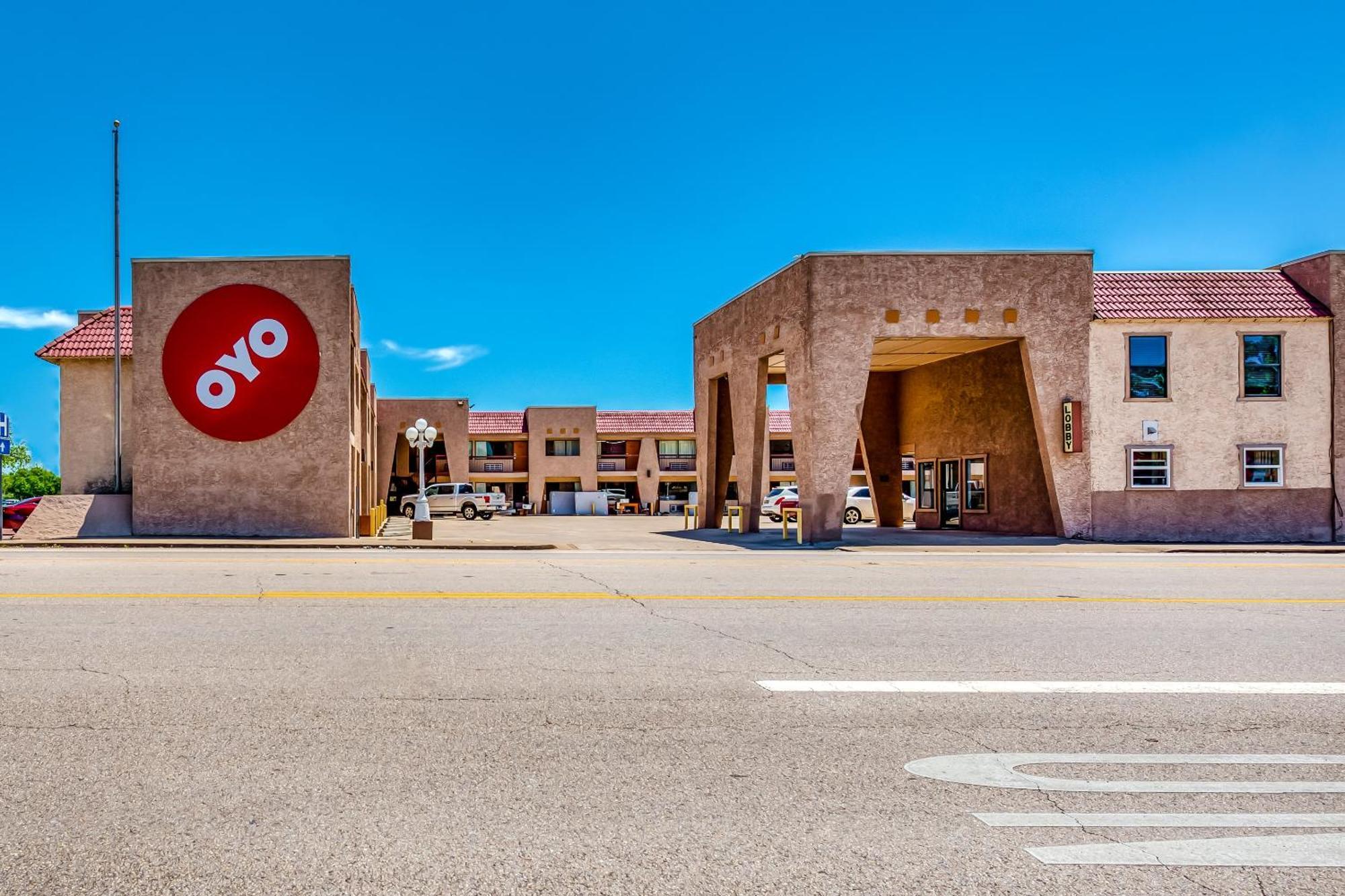 Oyo Hotel Groesbeck Экстерьер фото