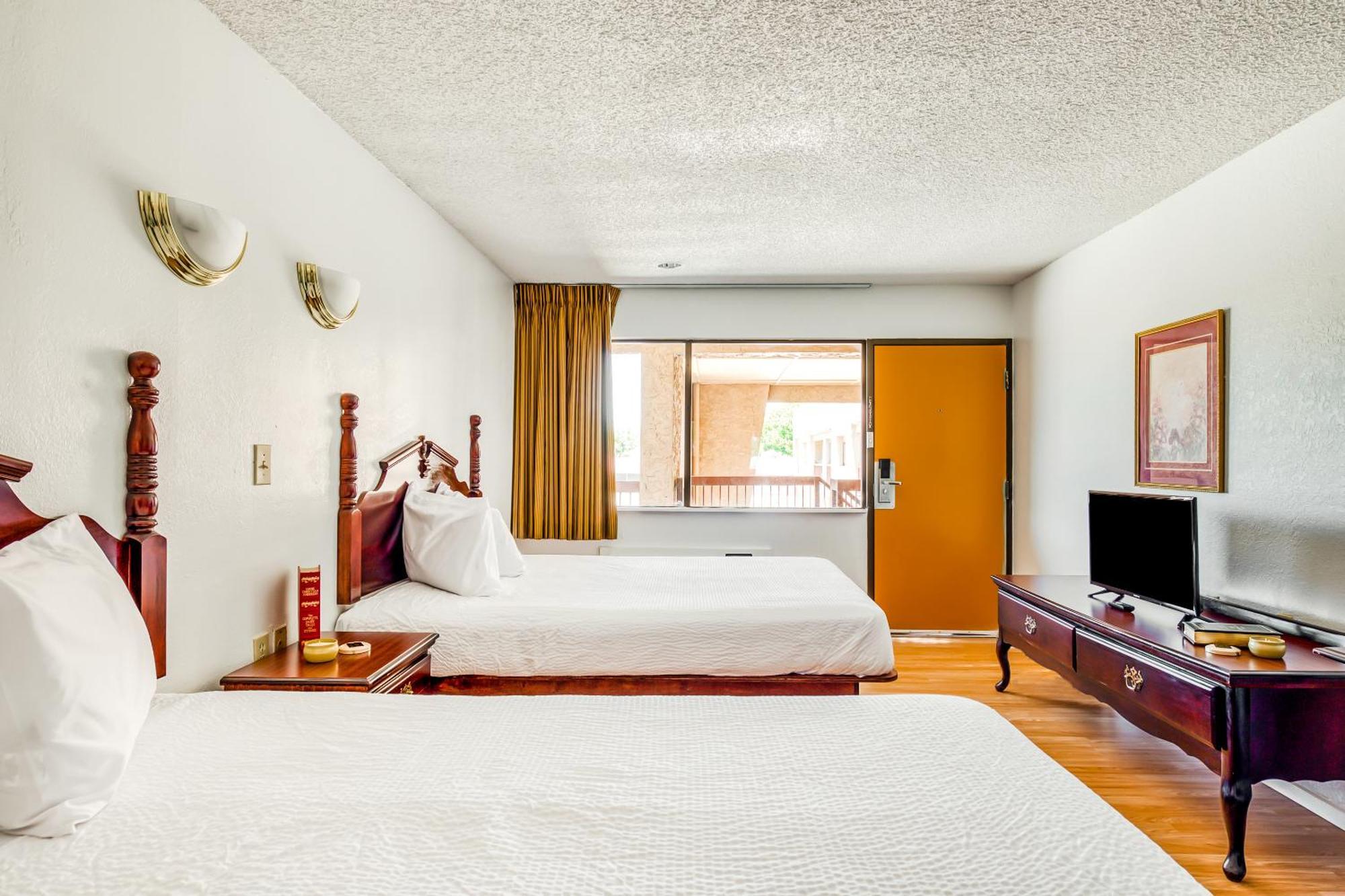Oyo Hotel Groesbeck Экстерьер фото