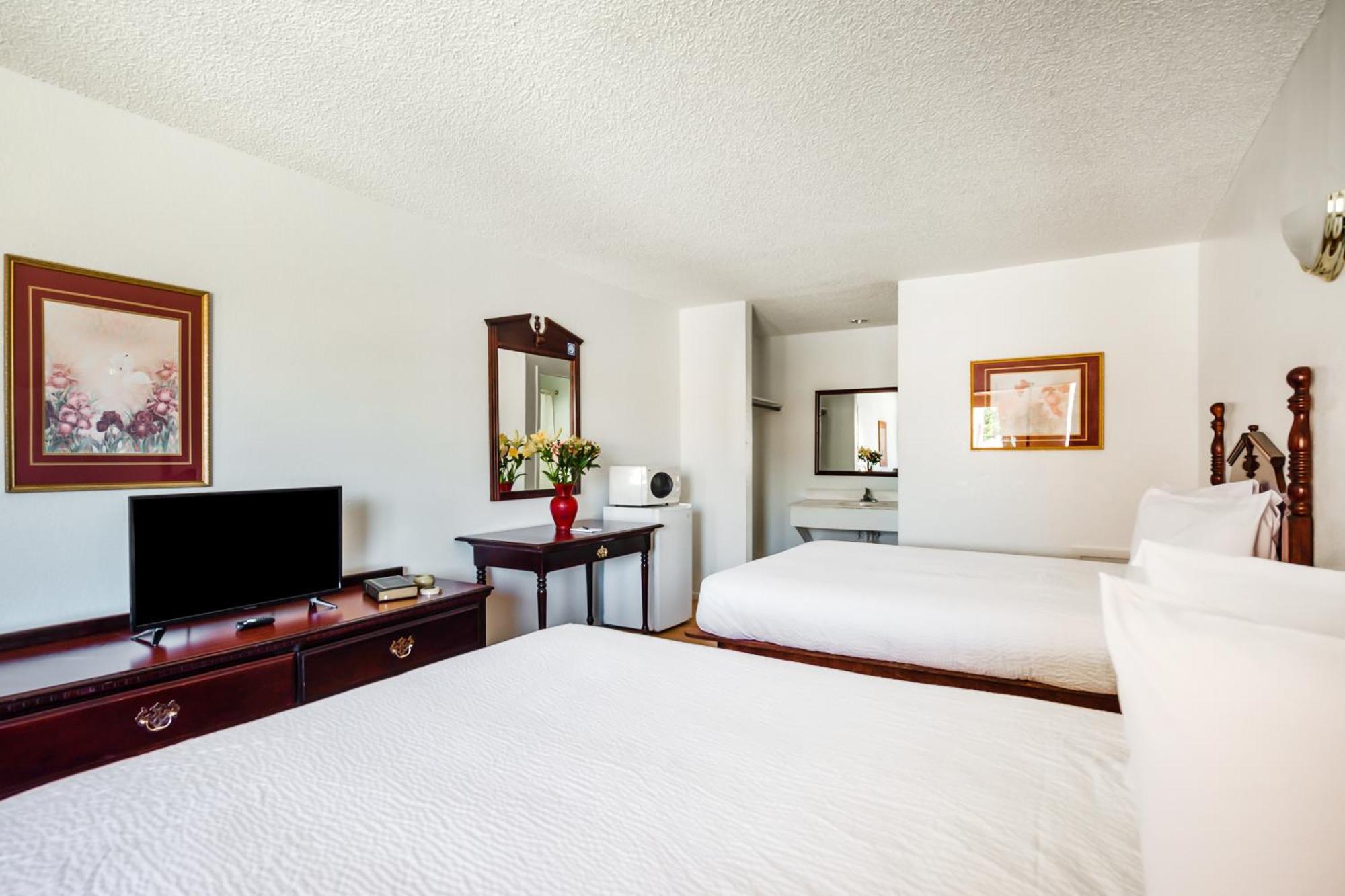Oyo Hotel Groesbeck Экстерьер фото