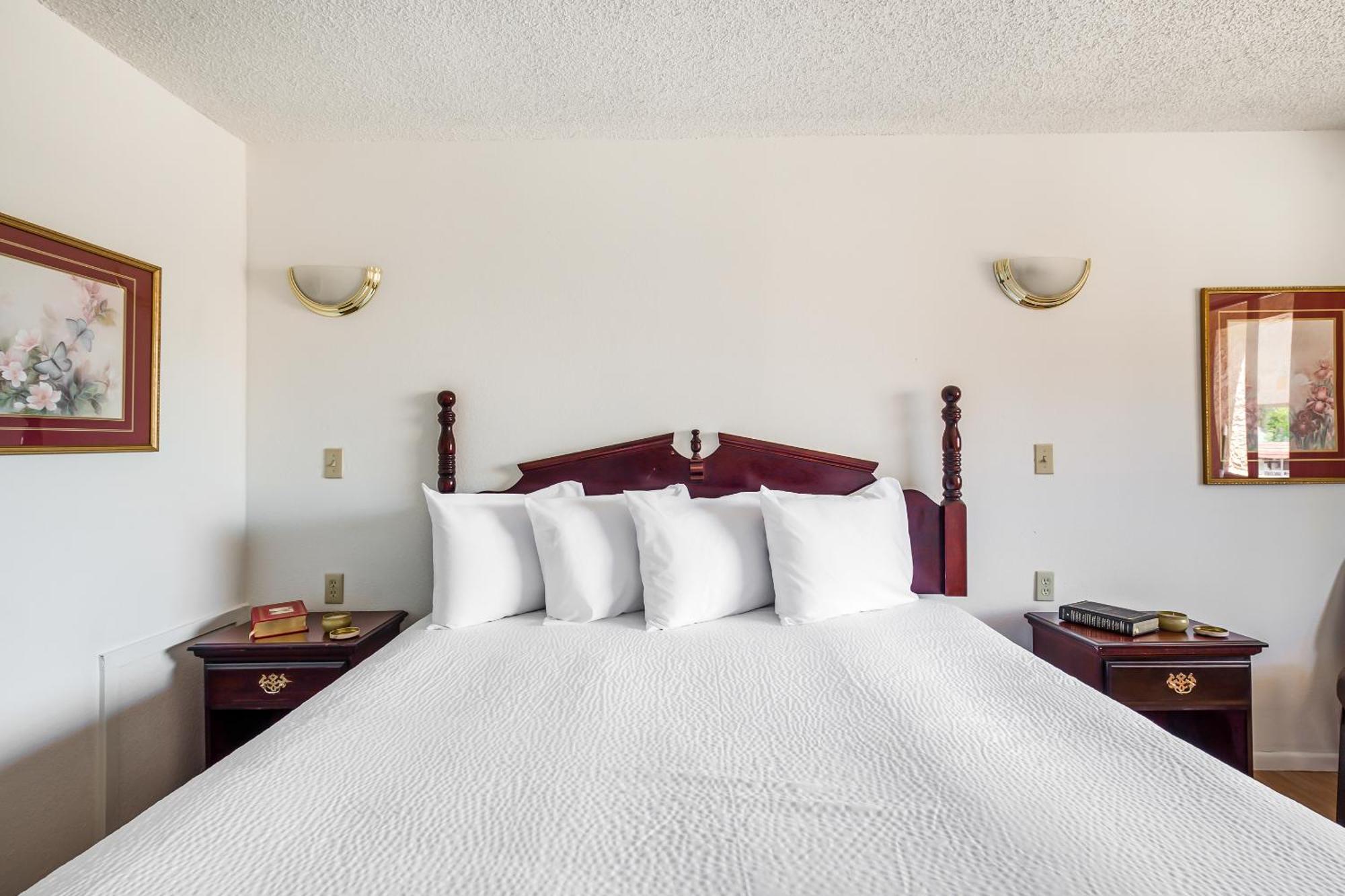 Oyo Hotel Groesbeck Экстерьер фото