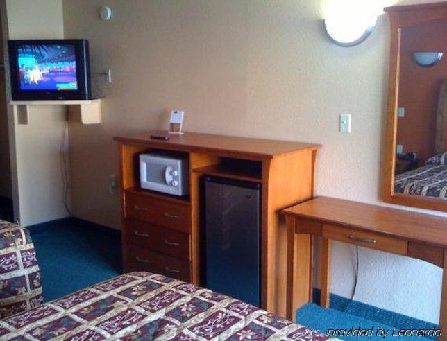 Oyo Hotel Groesbeck Экстерьер фото
